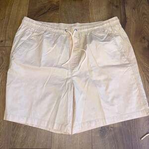VRST Men's 7"‎ Easy Shorts Size XL Minimal Pink NWT